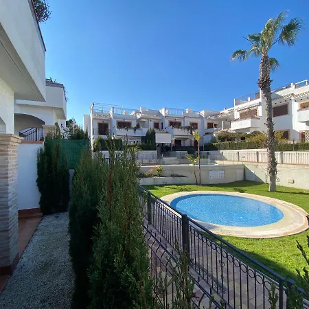 Impresionante Piso De Planta Baja Cerca Al Mar Lägenhet