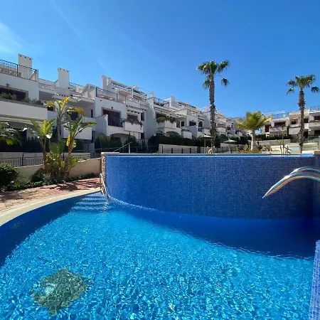 Impresionante Piso De Planta Baja Cerca Al Mar Lägenhet